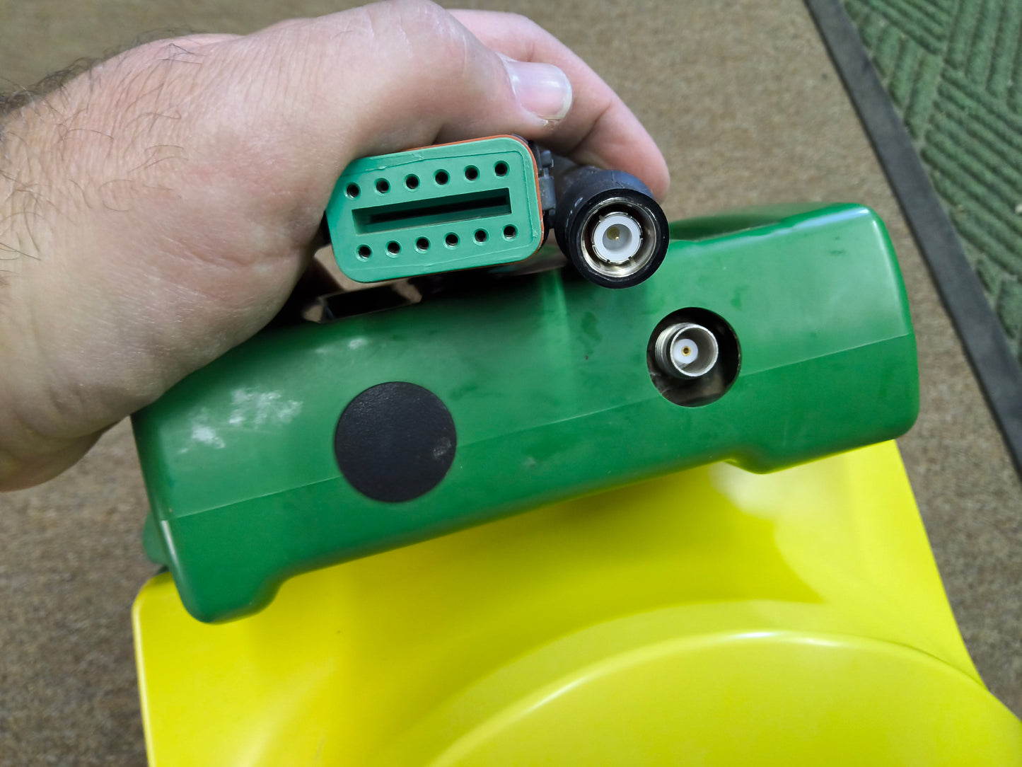 John Deere StarFire™ 6000 GPS Receiver