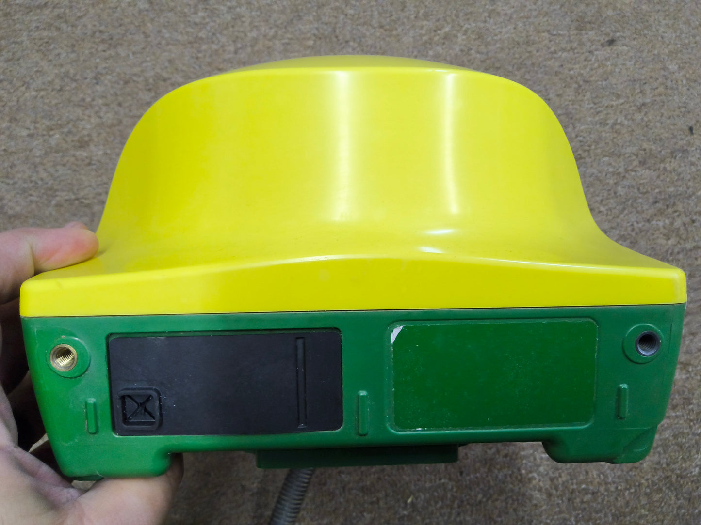 John Deere StarFire™ 6000 GPS Receiver