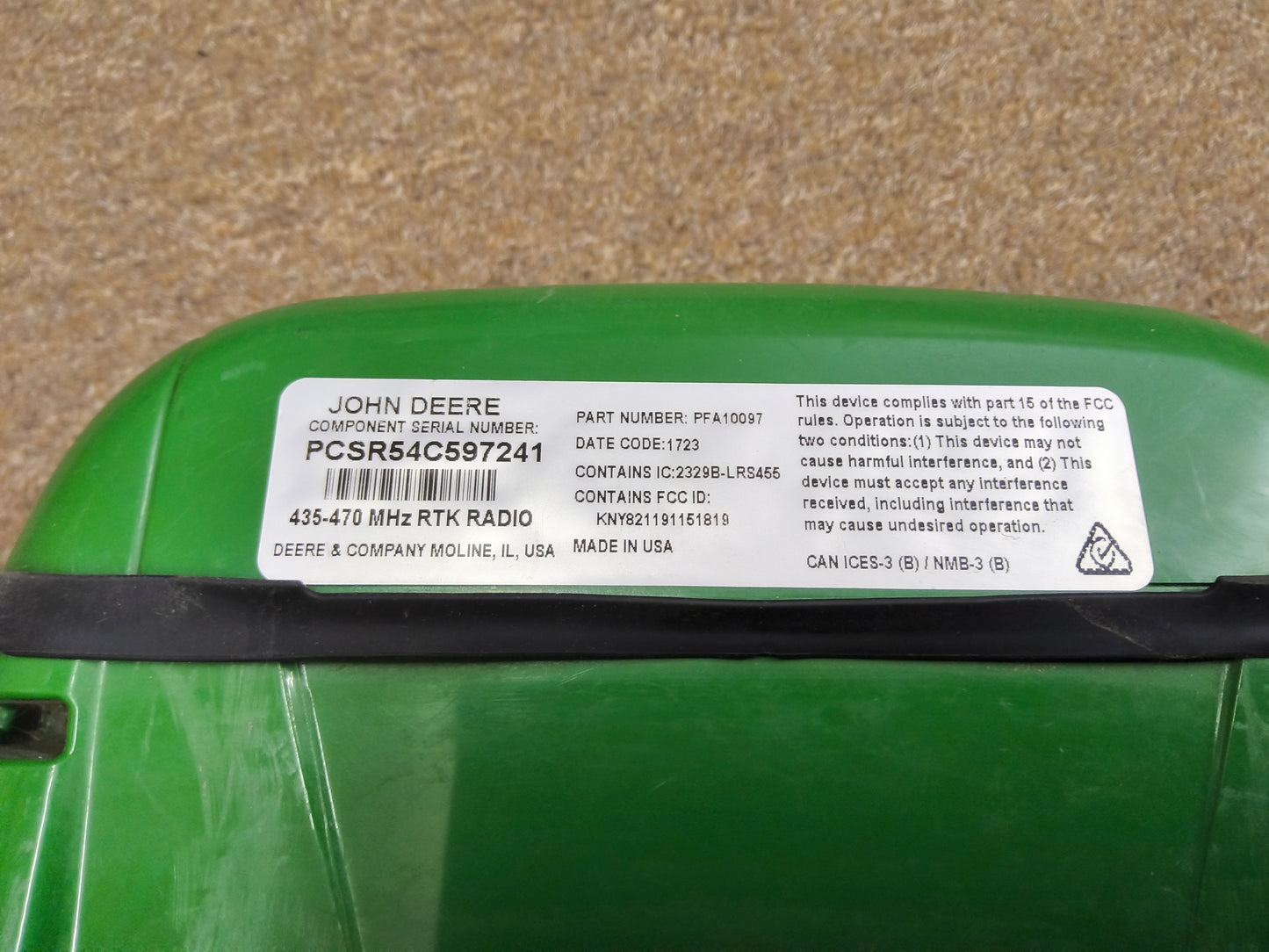 John Deere StarFire™ 7000 Universal GPS Receiver