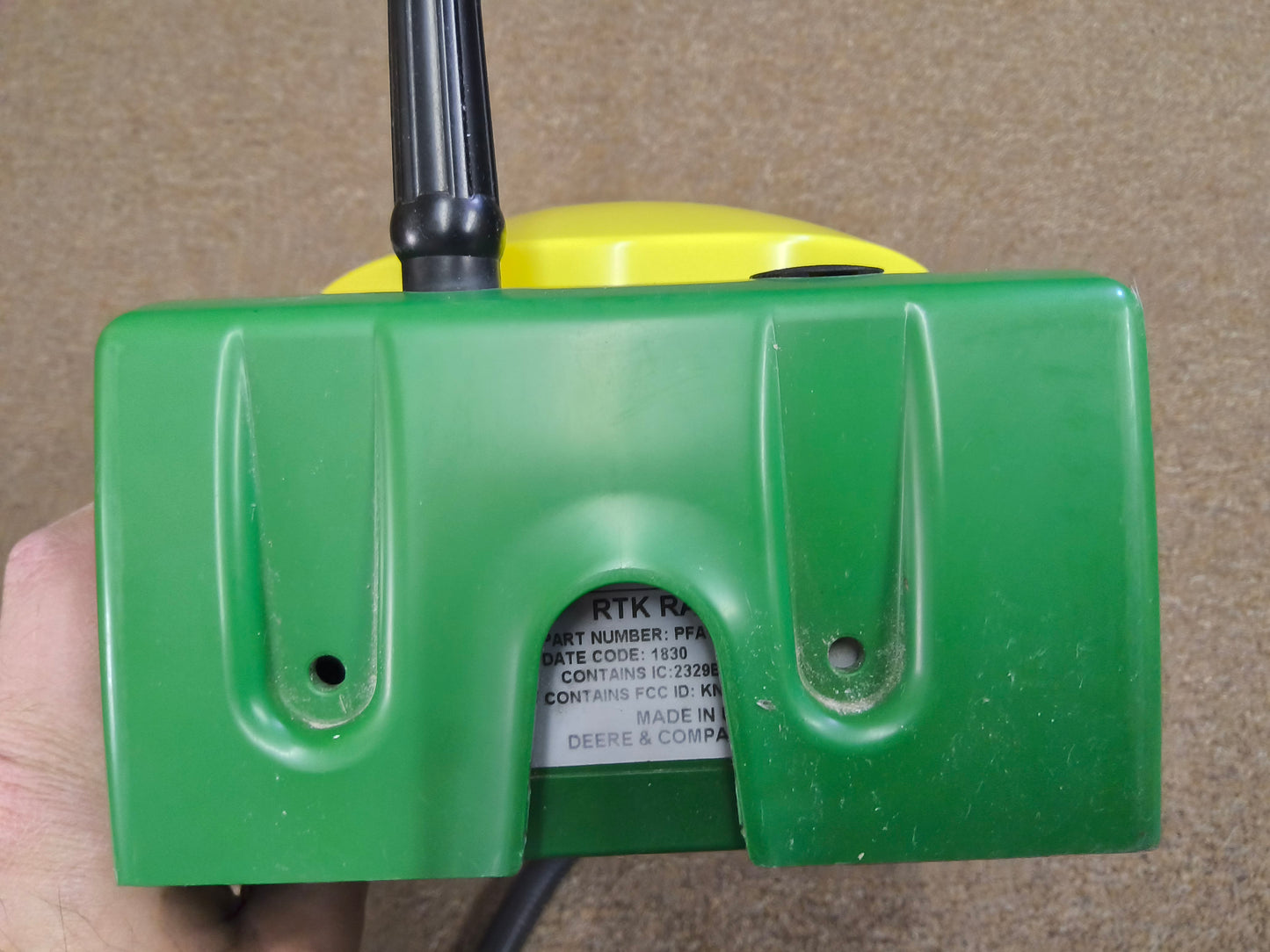 John Deere StarFire™ 6000 GPS Receiver