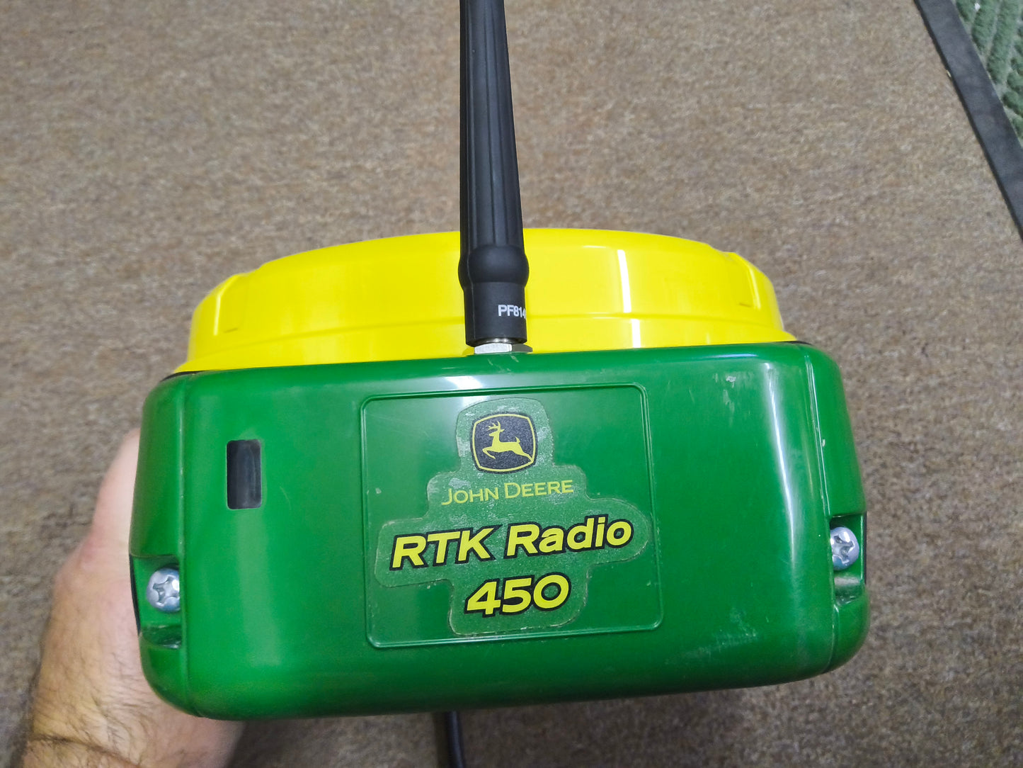 John Deere StarFire™ 7500 Universal GPS Receiver