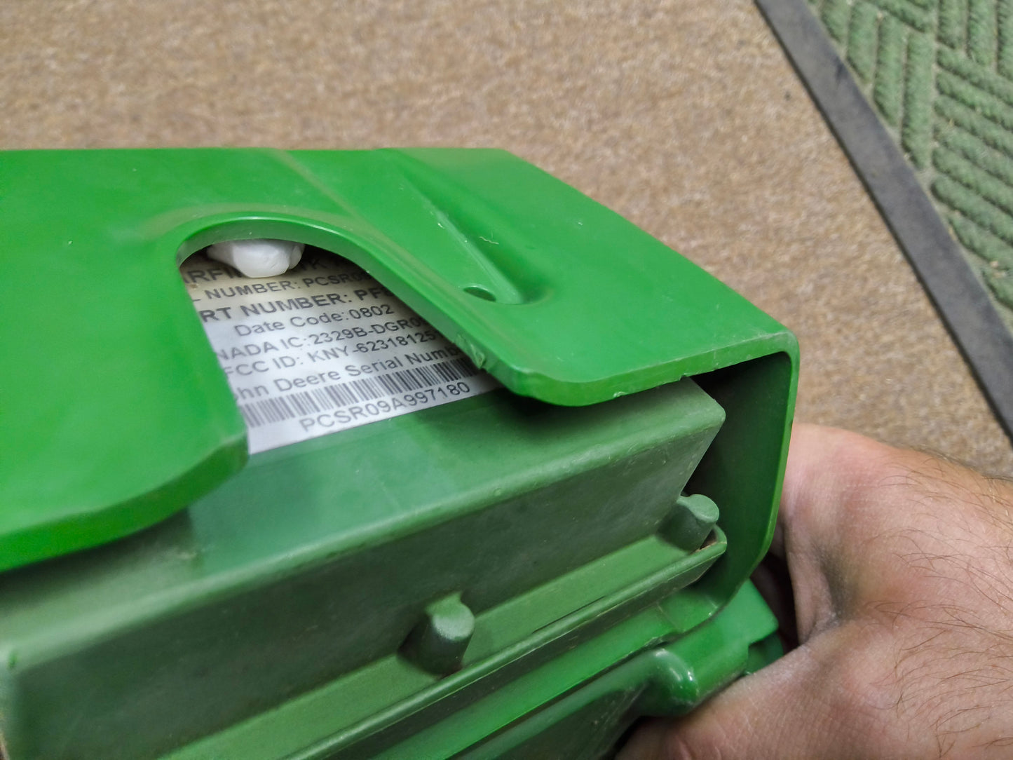 John Deere StarFire™ 6000 GPS Receiver