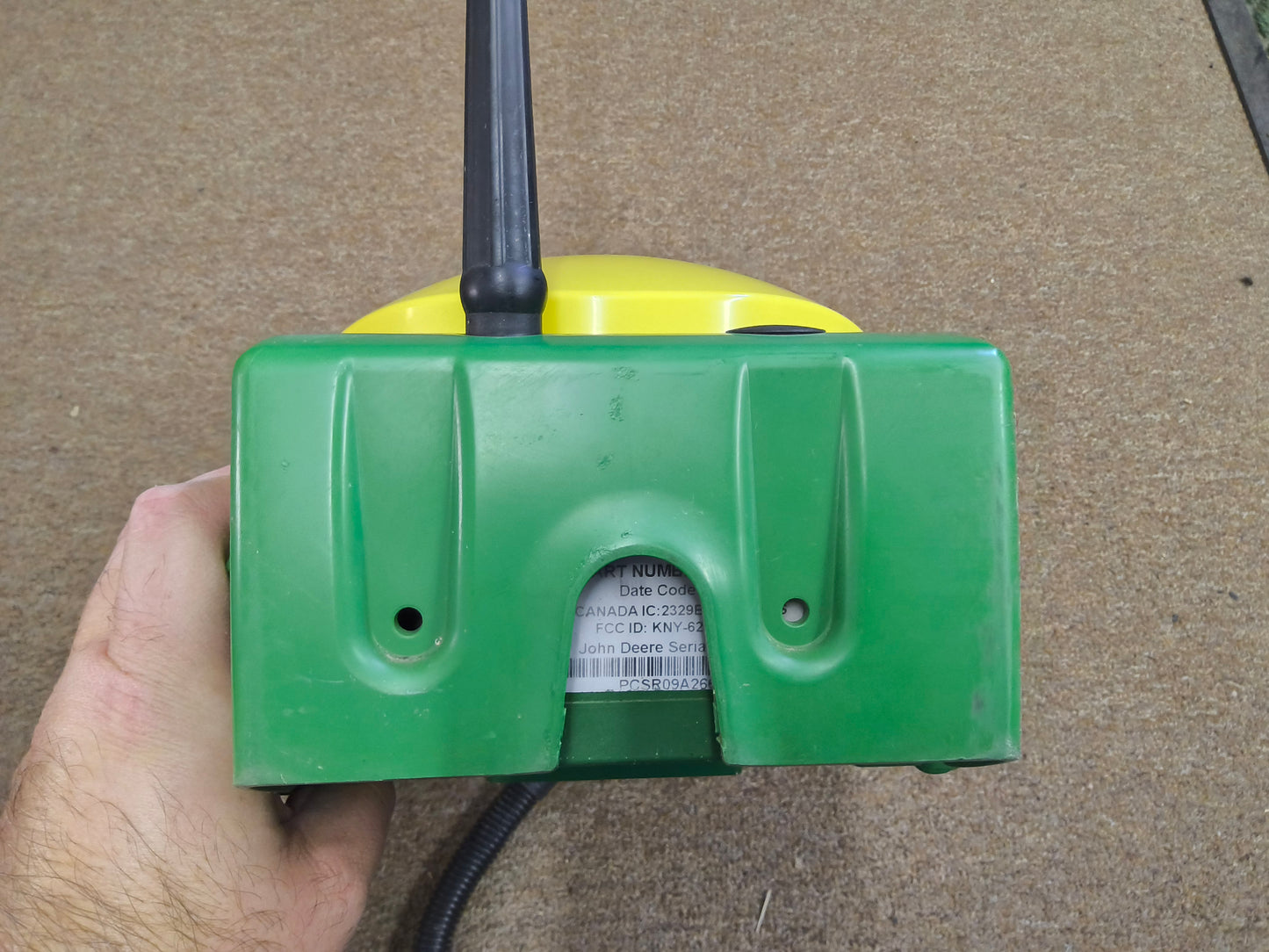 John Deere StarFire™ 6000 GPS Receiver