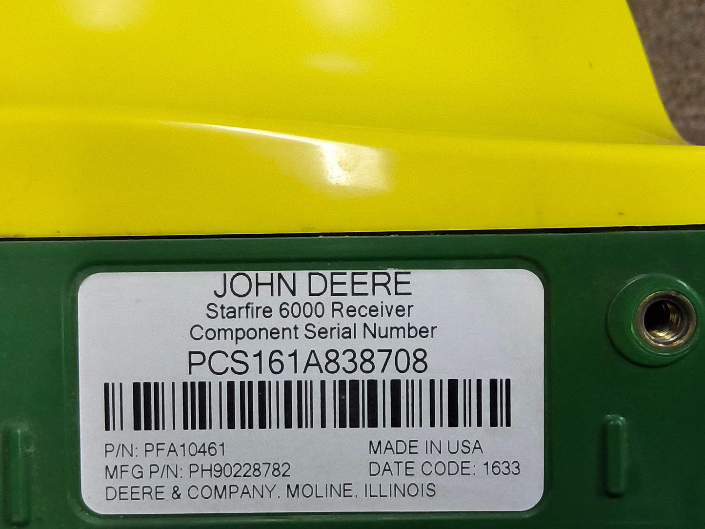 John Deere StarFire™ 6000 GPS Receiver