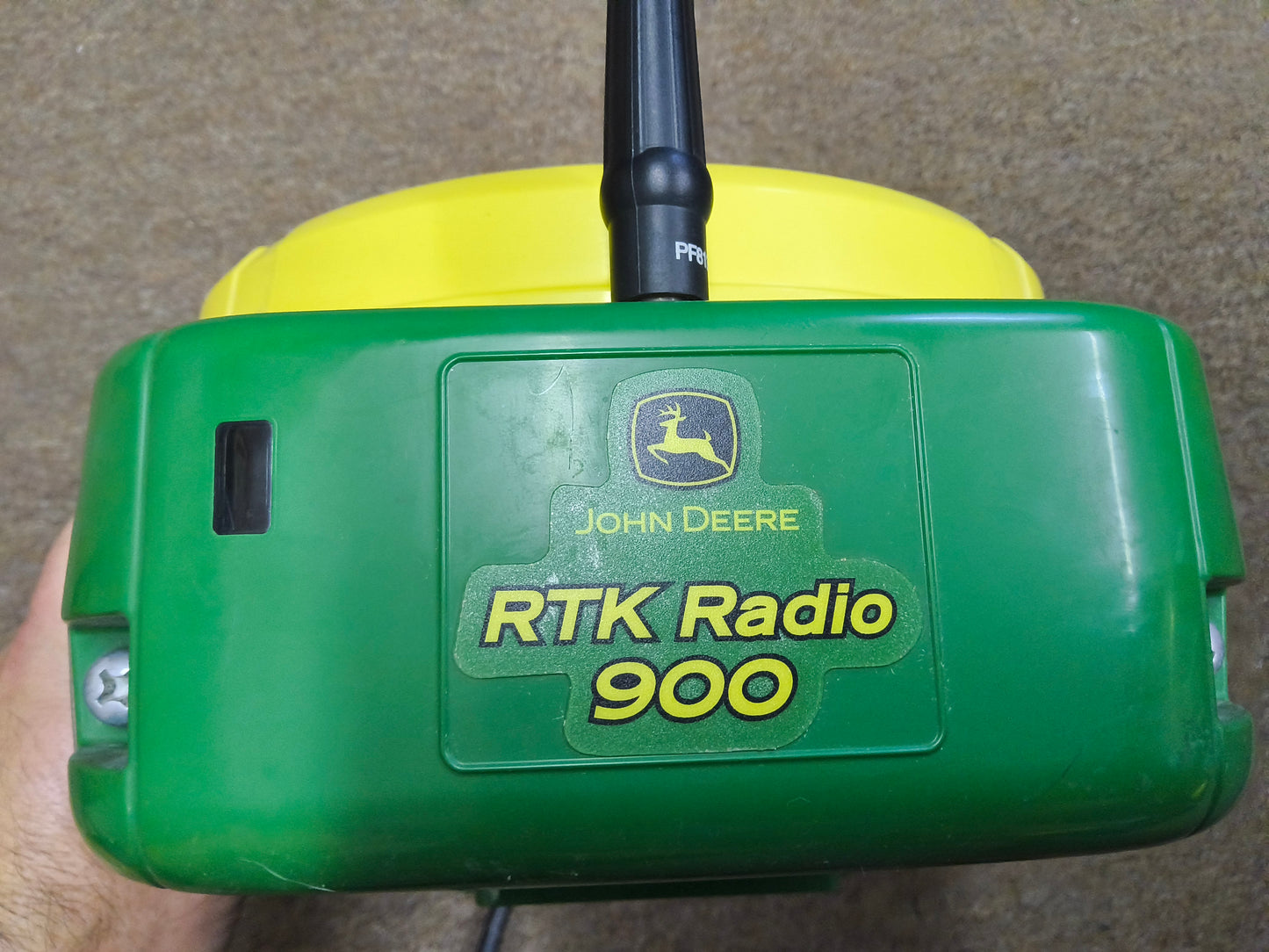 John Deere StarFire™ 7000 Universal GPS Receiver