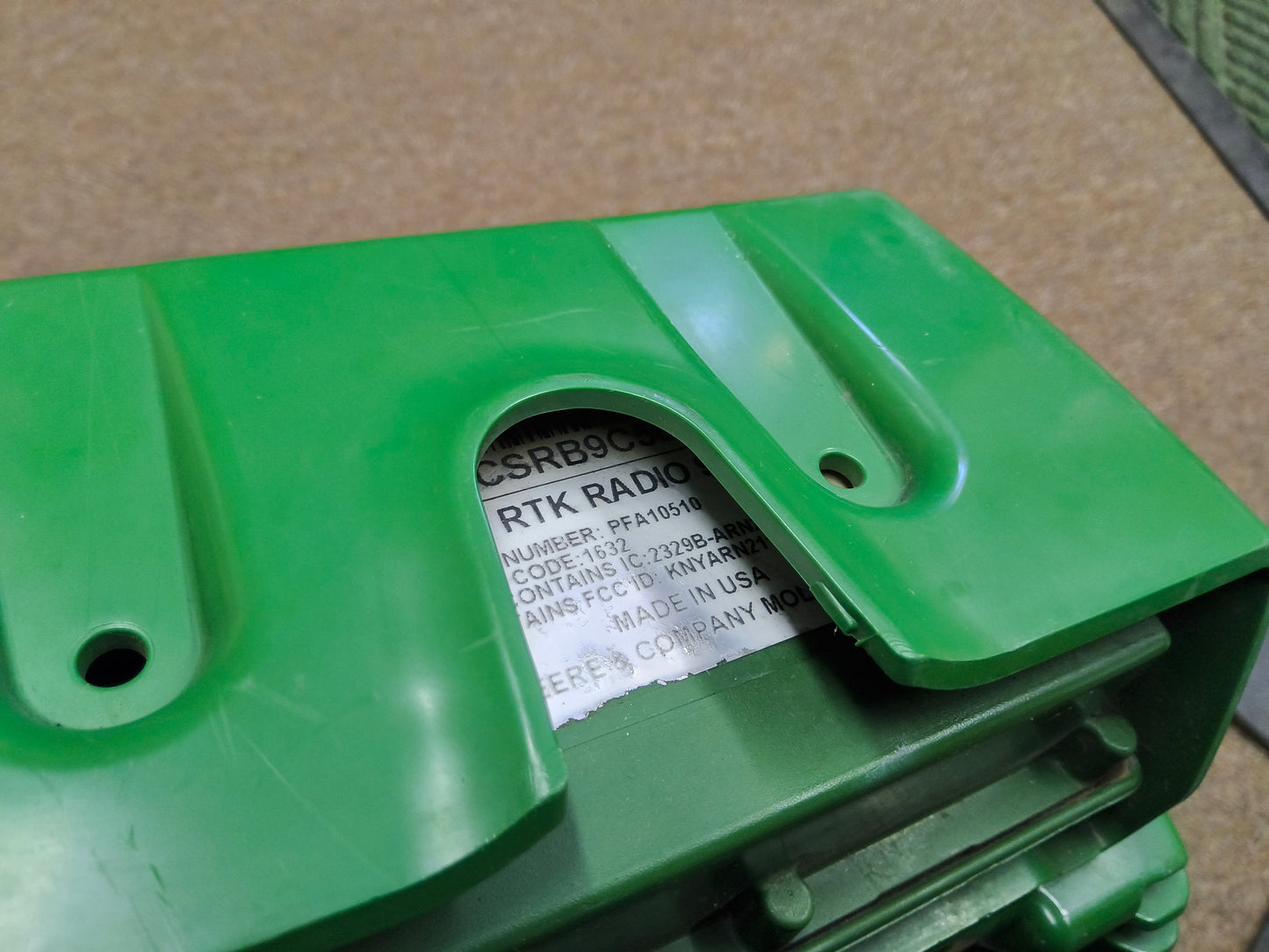 John Deere StarFire™ 6000 GPS Receiver