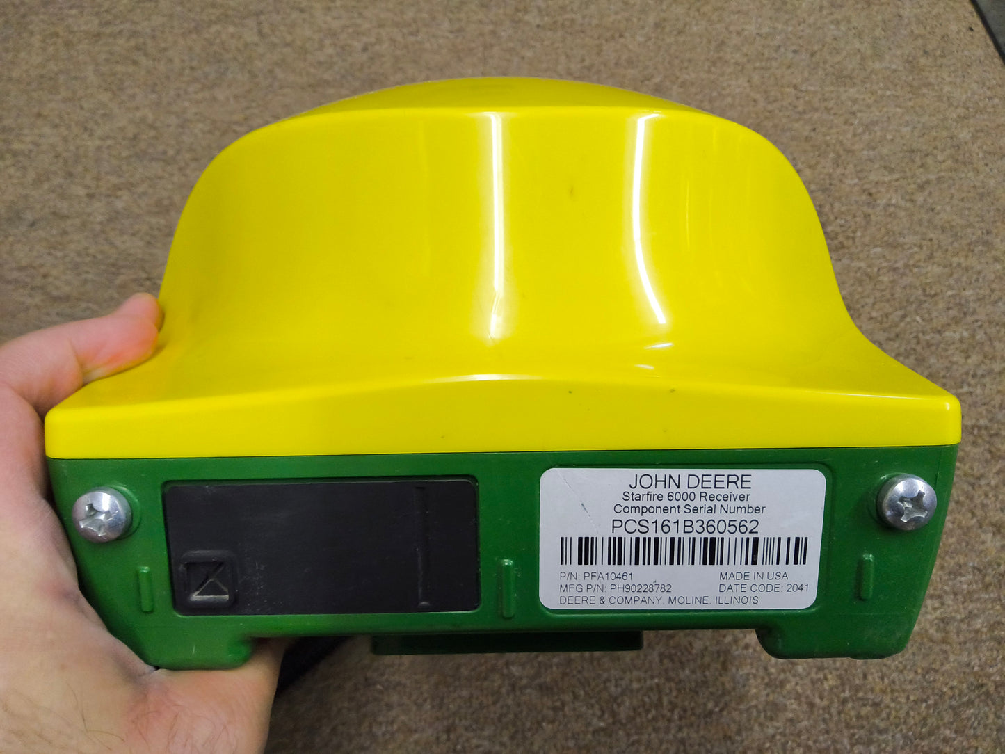 John Deere StarFire™ 6000 GPS Receiver