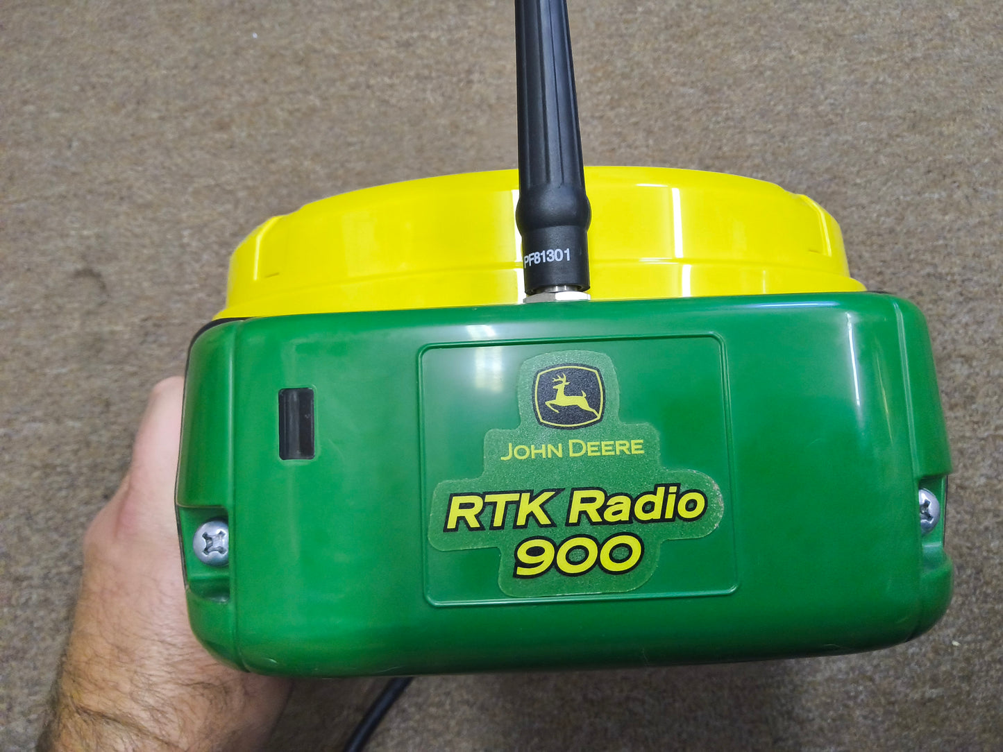 John Deere StarFire™ 7500 Universal GPS Receiver
