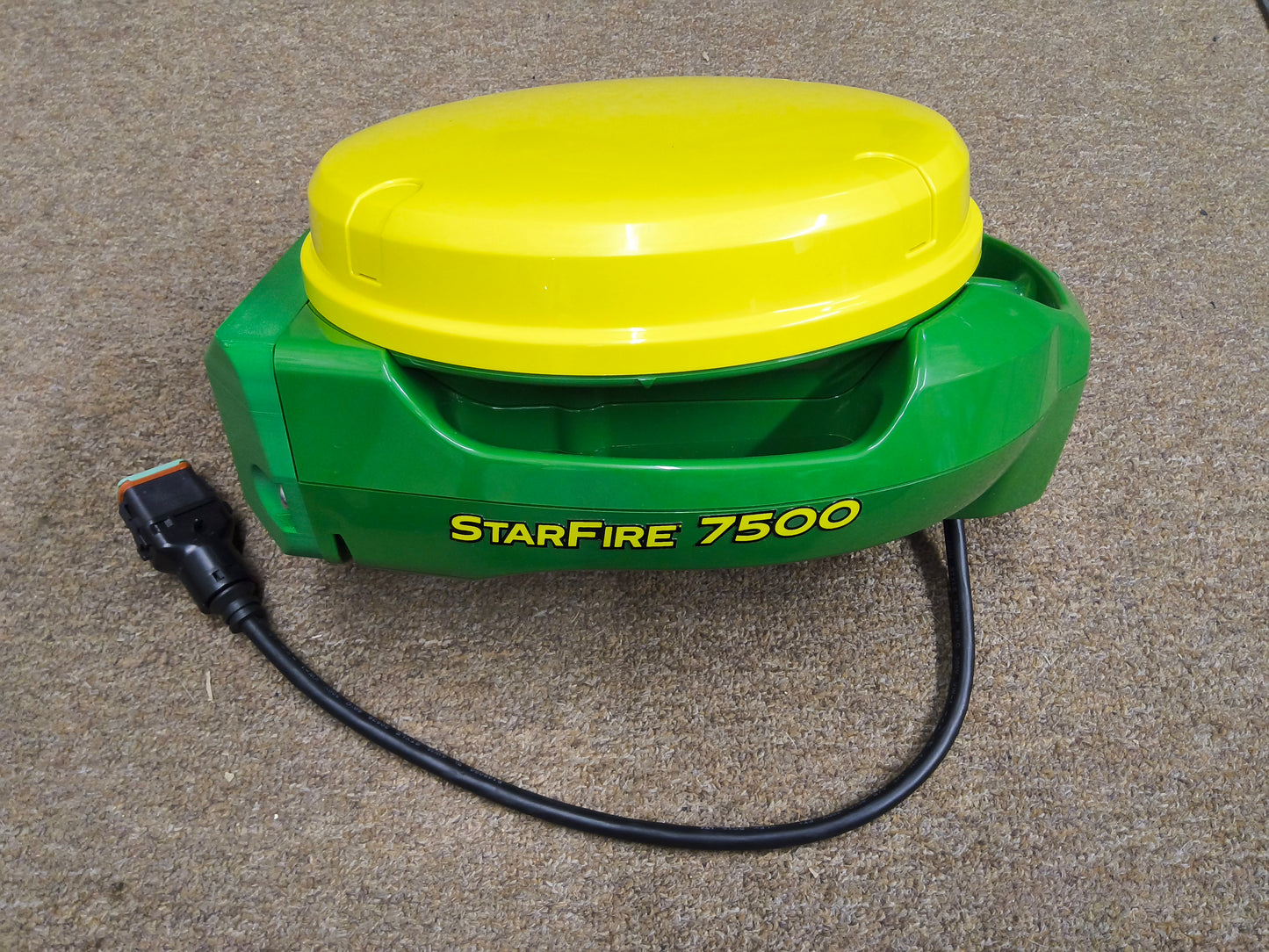 John Deere StarFire™ 7500 Universal GPS Receiver