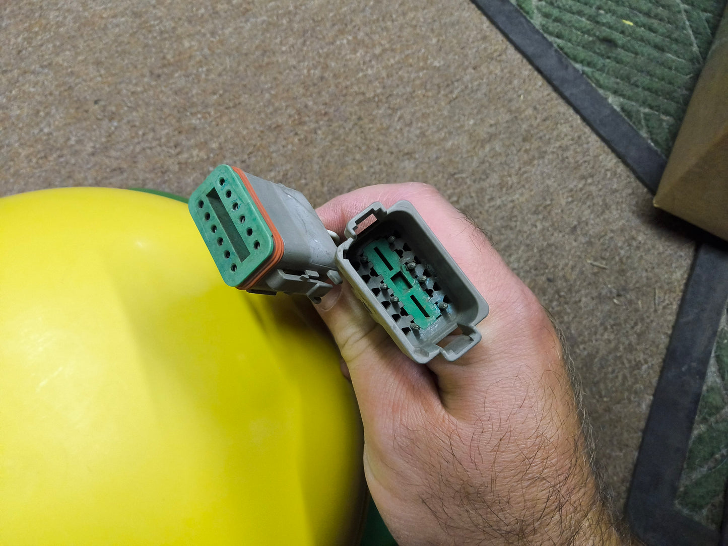 John Deere StarFire™ 3000 GPS Receiver