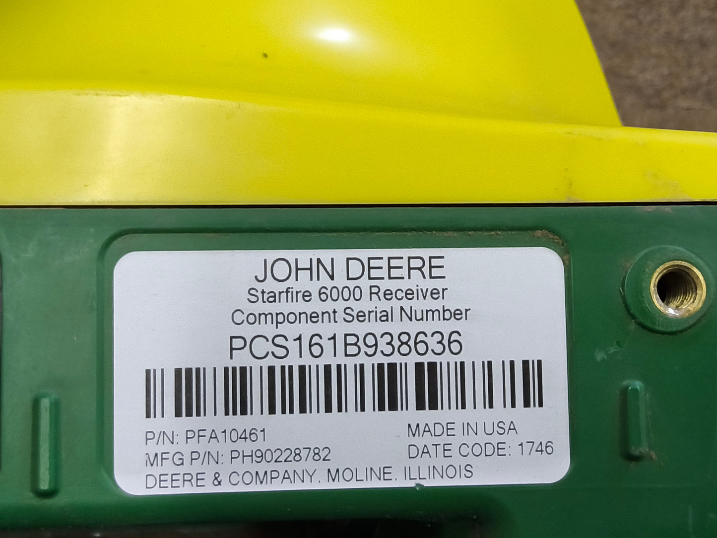 John Deere StarFire™ 6000 GPS Receiver