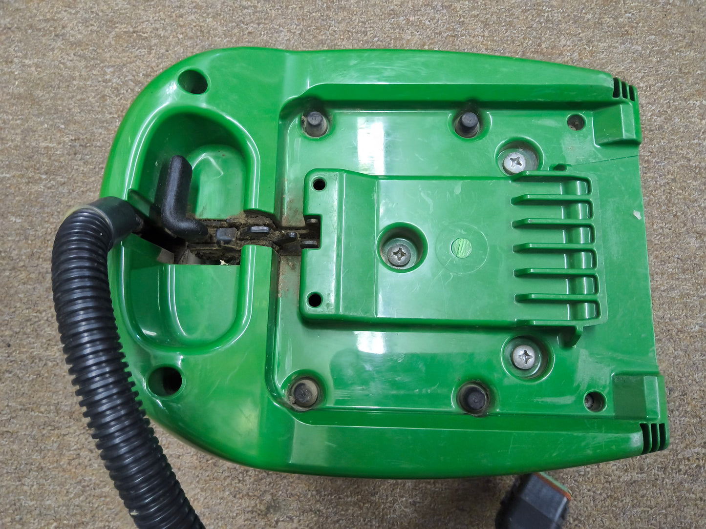 John Deere StarFire™ 3000 GPS Receiver