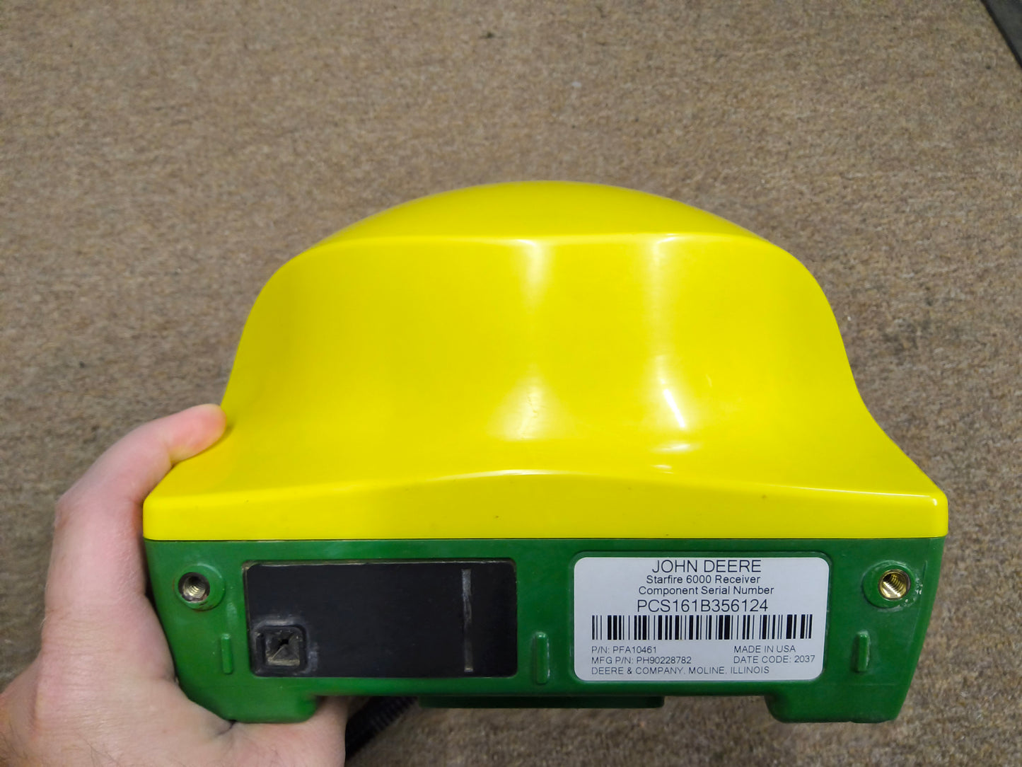 John Deere StarFire™ 6000 GPS Receiver