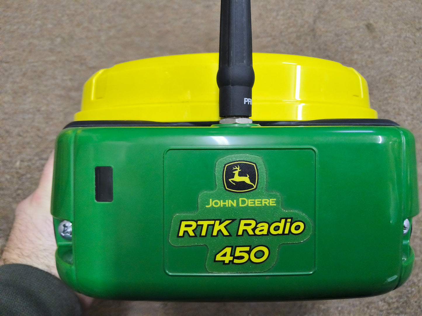 John Deere StarFire™ 7500 Universal GPS Receiver