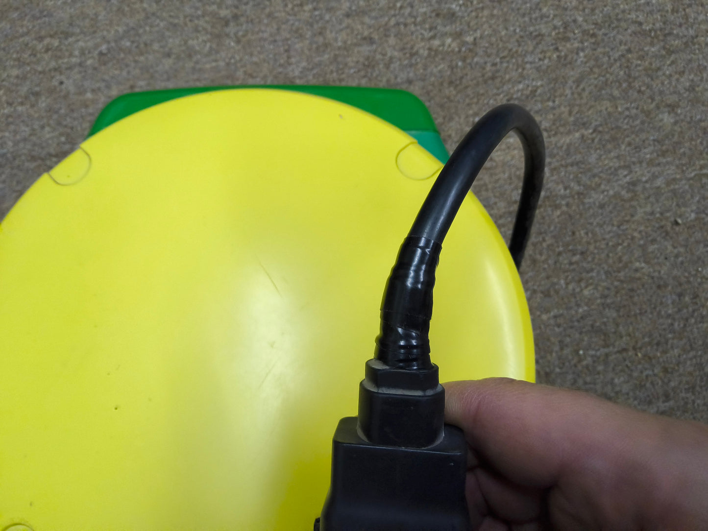 John Deere StarFire™ 7000 Universal GPS Receiver