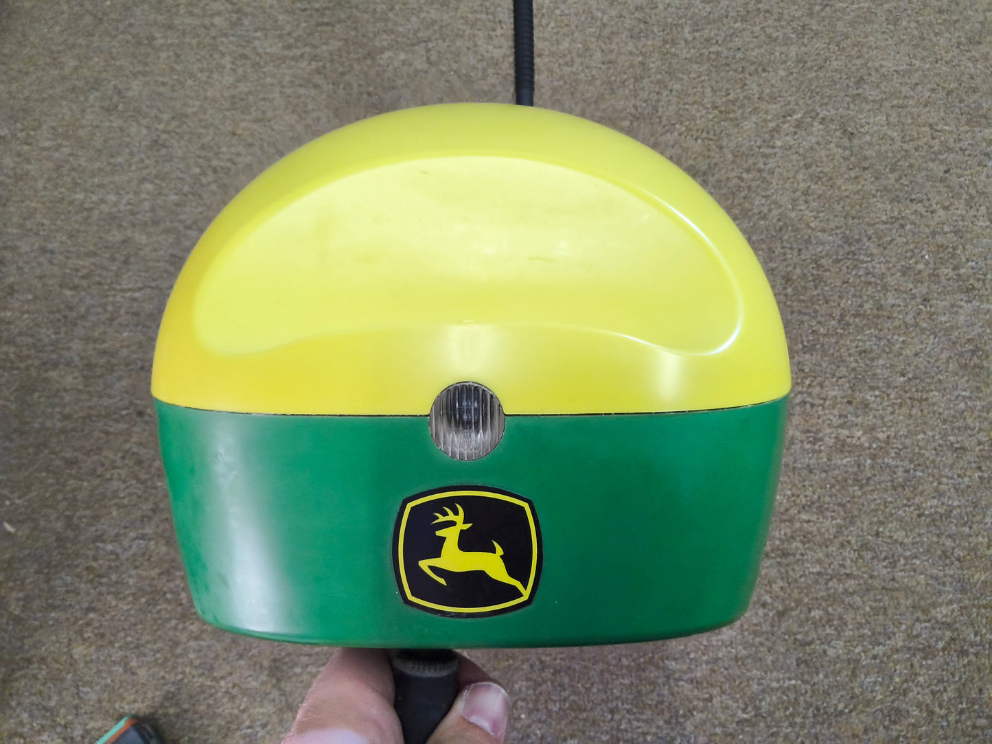 John Deere StarFire™ 6000 GPS Receiver