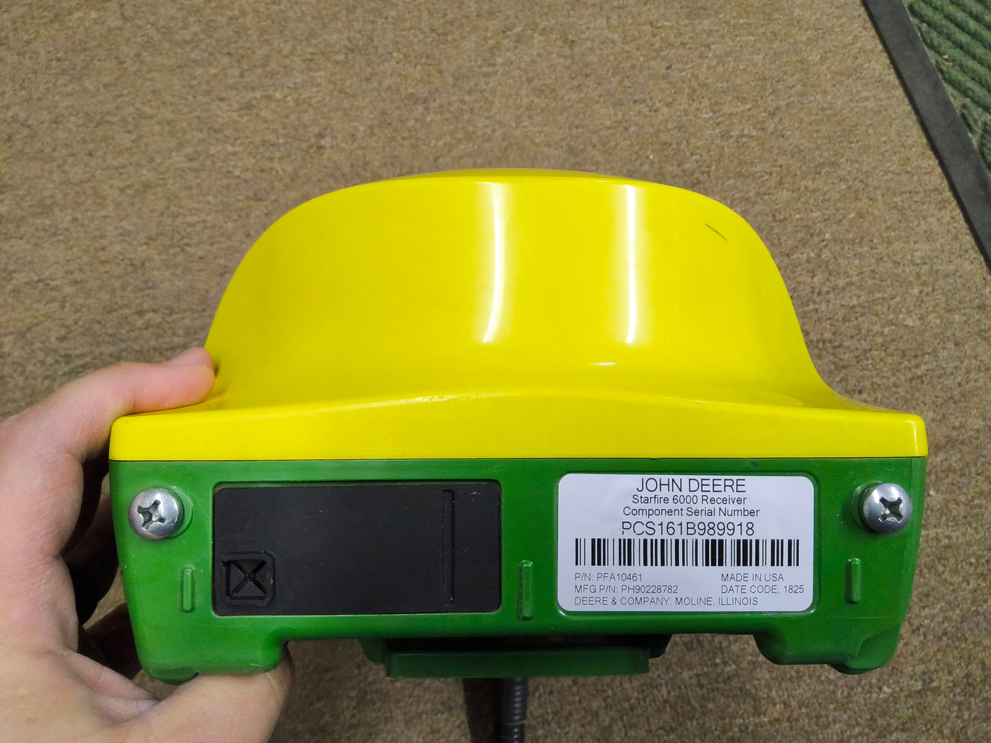 John Deere StarFire™ 6000 GPS Receiver