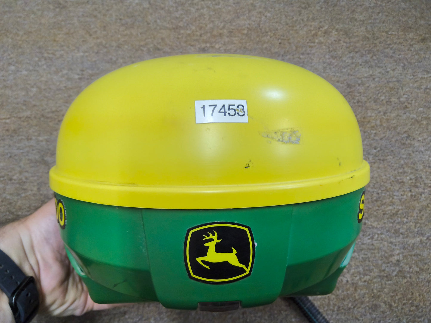 John Deere StarFire™ 3000 GPS Receiver