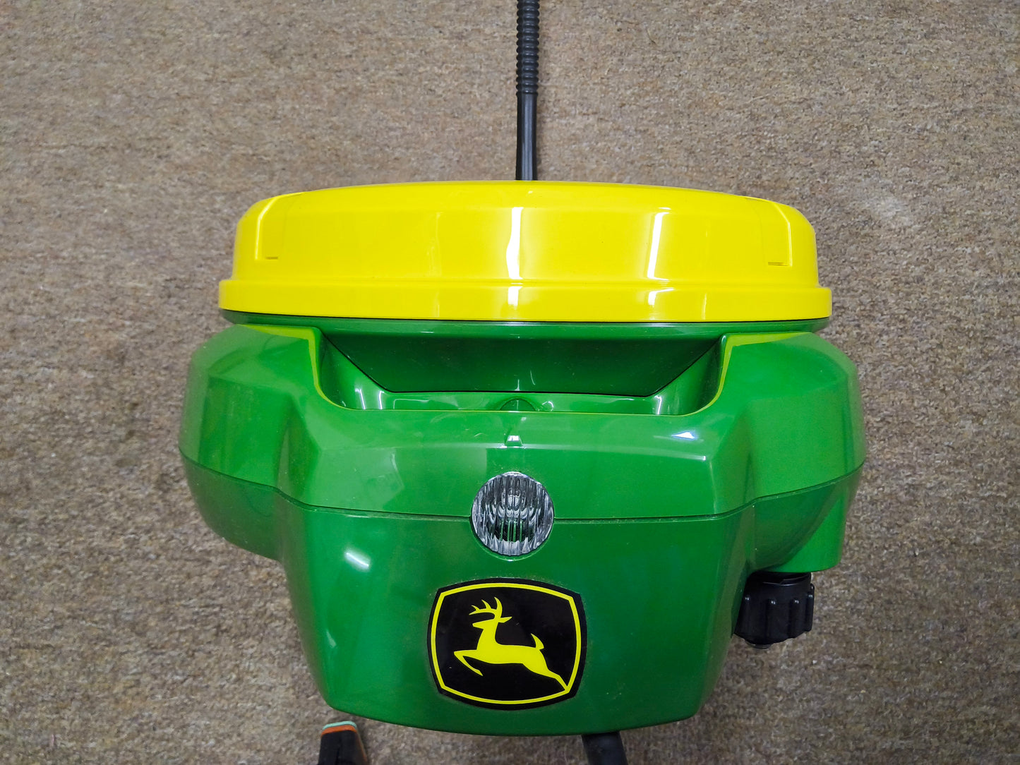 John Deere StarFire™ 7500 Universal GPS Receiver