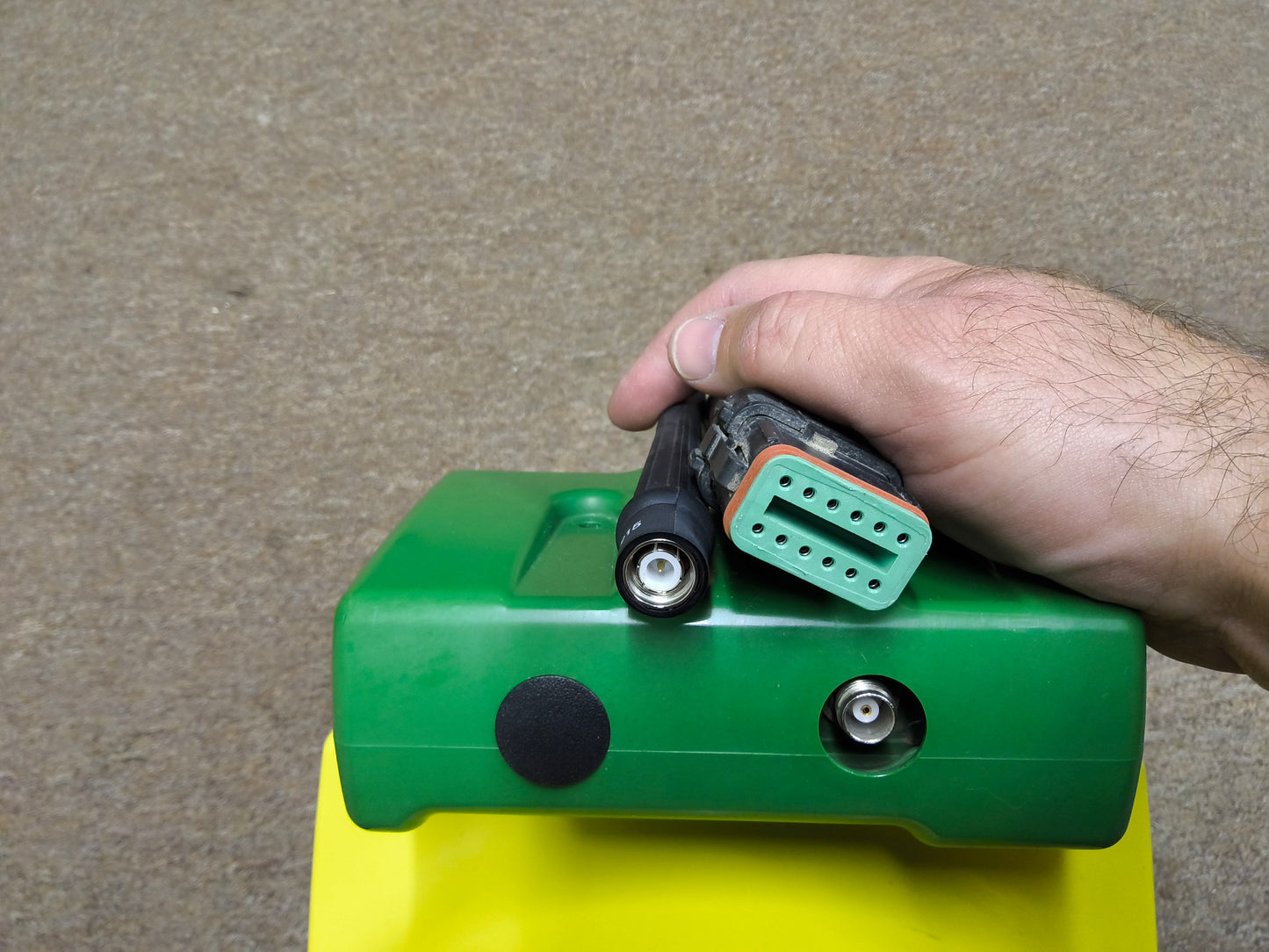 John Deere StarFire™ 6000 GPS Receiver