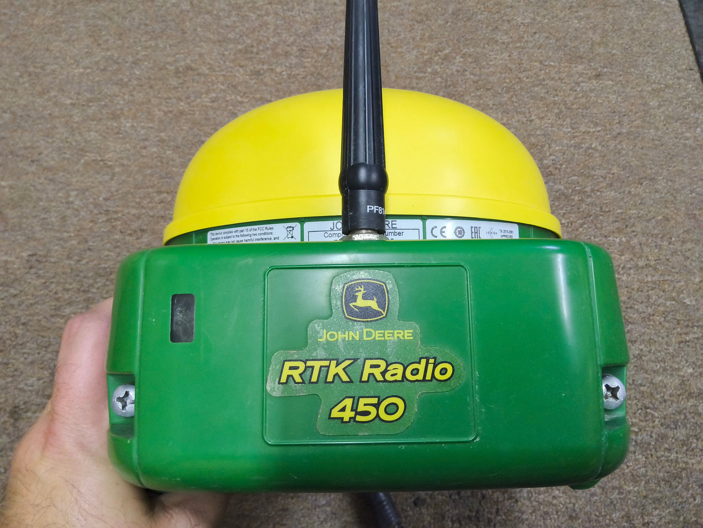 John Deere StarFire™ 3000 GPS Receiver