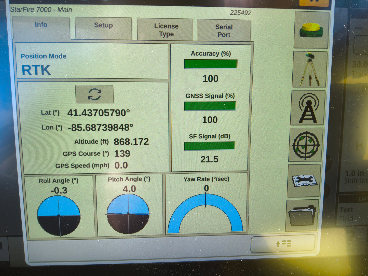 John Deere StarFire™ 7000 Universal GPS Receiver