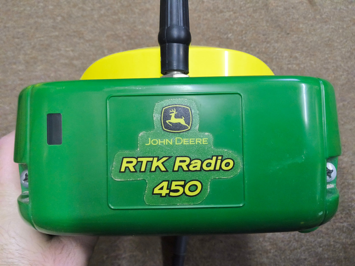 John Deere StarFire™ 6000 GPS Receiver