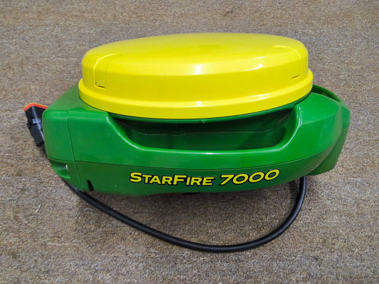 John Deere StarFire™ 7000 Universal GPS Receiver