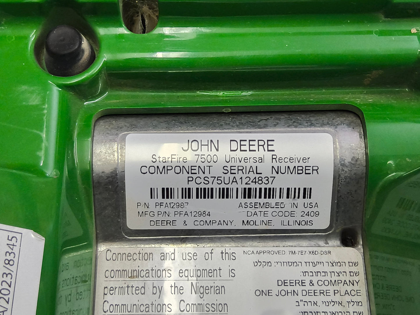 John Deere StarFire™ 7500 Universal GPS Receiver